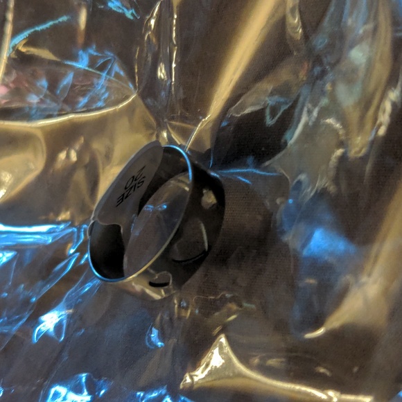 Heart Ring Size 20 NWT Women's Stainless Steel - Picture 5 of 5